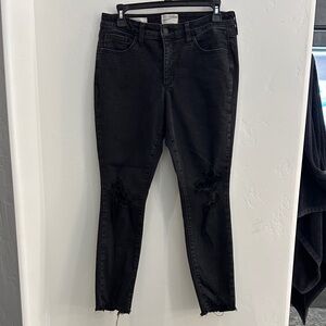 Universal Thread Black Distressed Skinny Jeans